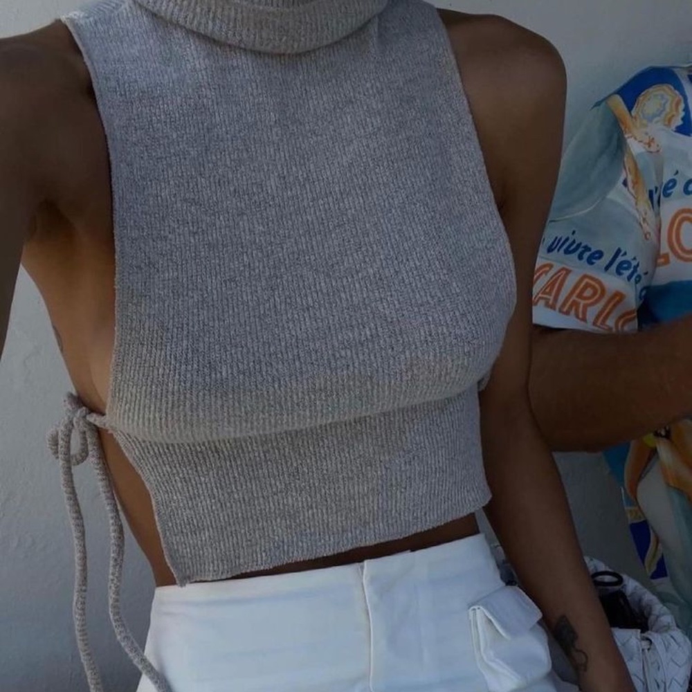 ZUHARA TOP Are You Am I